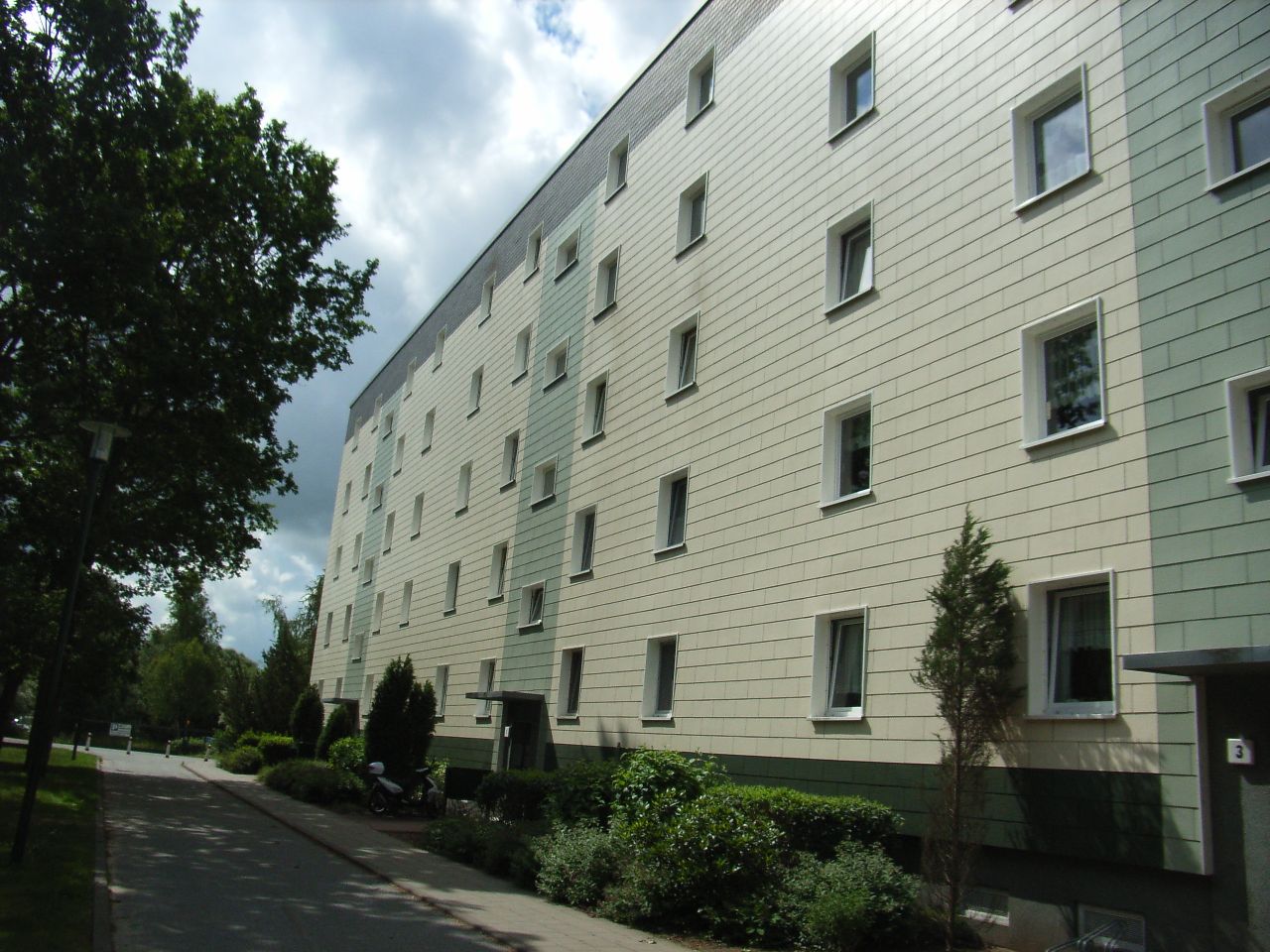 „Solide Kapitalanlage mit 63 Wohnungen“  in Ostseenähe !!!